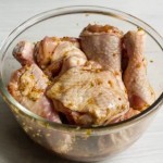 Курица в пикантном маринаде, запеченная в фольге3