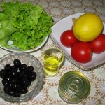 салат с консервированным тунцом и помидорами (3)