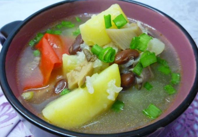 Рисовый суп с маринованными грибами и красной фасолью2