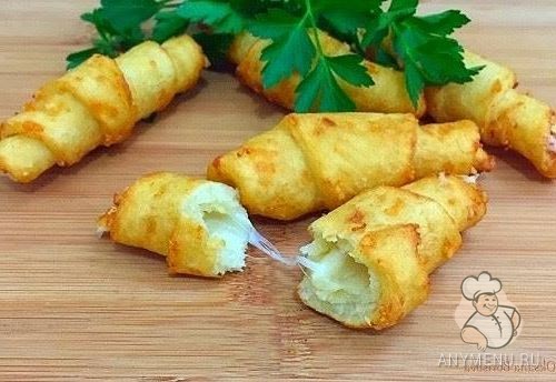 Картофельные рогалики с сыром