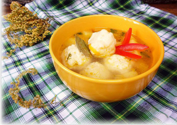 Куриный суп с сырно рисовыми клецками1